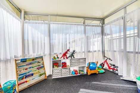 Photo of property in 5b Cascade Place, Chartwell, Hamilton, 3210