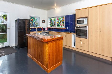 Photo of property in 3 Widdison Place, Whangamata, 3691