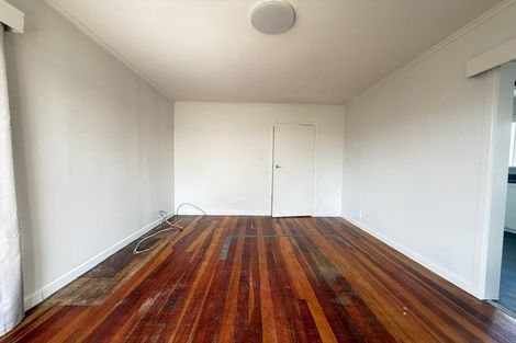 Photo of property in 42 Vera Road, Te Atatu South, Auckland, 0610