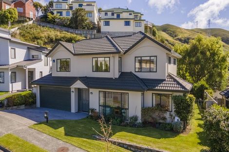 Photo of property in 4 Claverton Grove, Churton Park, Wellington, 6037