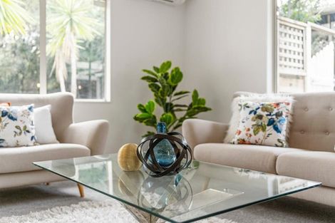 Photo of property in 31 Makora Road, Massey, Auckland, 0614