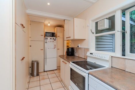 Photo of property in 64 Salford Street, Newlands, Wellington, 6037