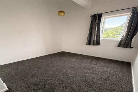 Photo of property in 22 Lawrence Street, Newtown, Wellington, 6021