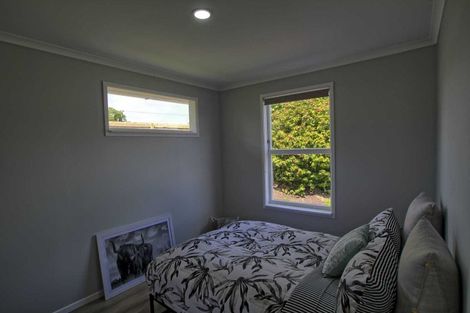 Photo of property in 1/3 Flaxdale Street, Birkdale, Auckland, 0626