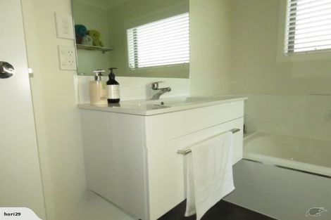 Photo of property in 100 Pohutukawa Drive, Levin, 5571