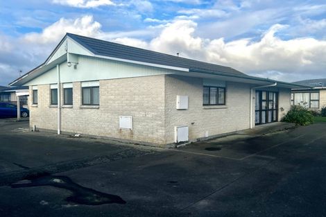 Photo of property in 11 Bethel Court, Milson, Palmerston North, 4414