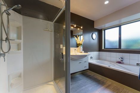 Photo of property in 5 Hideaway Gate, Parklands, Christchurch, 8083