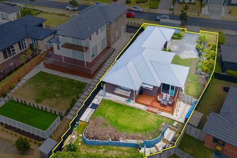 Photo of property in 96 Pohutukawa Parade, Riverhead, 0820