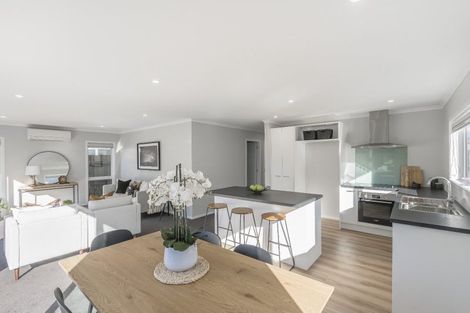 Photo of property in 20 Koru Loop, Paraparaumu, 5032