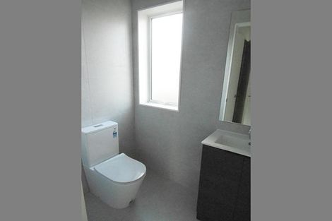 Photo of property in 28 Stephen Avenue, Henderson, Auckland, 0610