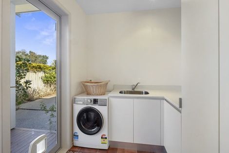 Photo of property in 4 St Andrews Parkway, Waiwhakaiho, New Plymouth, 4312