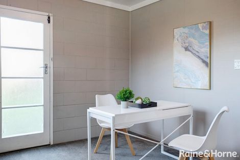 Photo of property in 2/90 Rosier Road, Glen Eden, Auckland, 0602