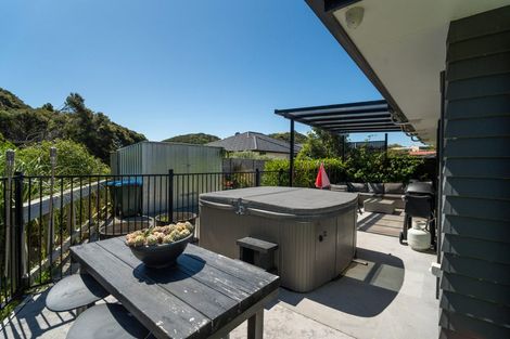 Photo of property in 5 Tide Lane, Whitby, Porirua, 5024