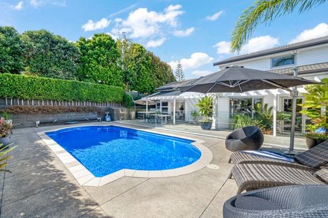 Photo of property in 53 Manor Park, Sunnyhills, Auckland, 2010