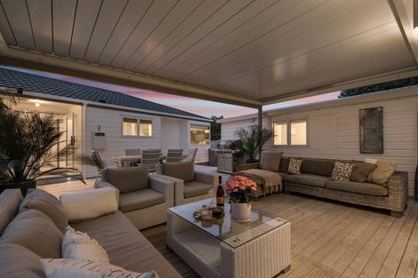 Photo of property in 52 Papaunahi Road, Bowentown, Waihi Beach, 3177