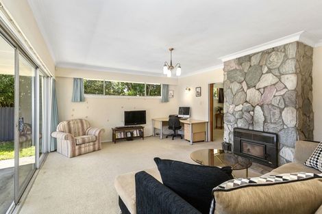 Photo of property in 30 Moeraki Road, Maoribank, Upper Hutt, 5018
