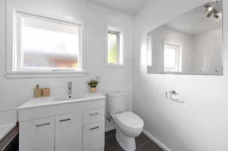 Photo of property in 4 Adrian Place, Shirley, Christchurch, 8061