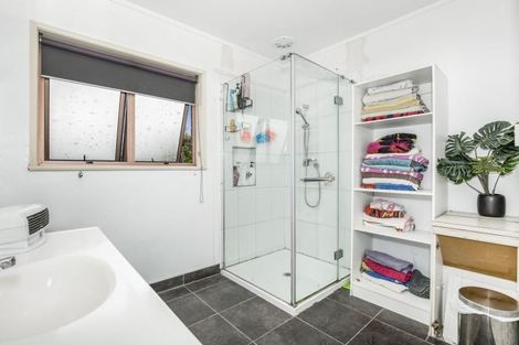 Photo of property in 19 Domain Road, Weymouth, Auckland, 2103