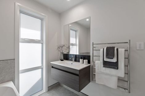 Photo of property in 5 Mangatainoka Lane, Awapuni, Palmerston North, 4412
