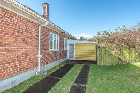 Photo of property in 49 Selwyn Crescent, College Estate, Whanganui, 4500