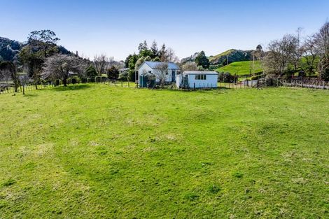 Photo of property in 2445 Tarata Road, Tarata, Inglewood, 4387