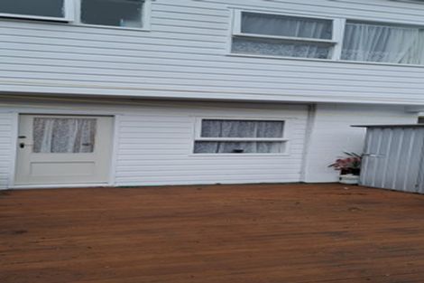 Photo of property in 21f5 Collins Avenue, Tawa, Wellington, 5028