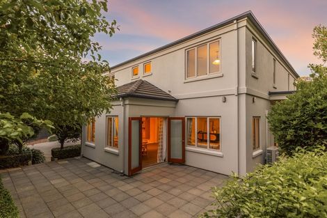 Photo of property in 16 Basil Place, Mount Pleasant, Christchurch, 8081