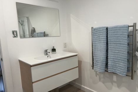 Photo of property in 46 Surf Road, Stanmore Bay, Whangaparaoa, 0932