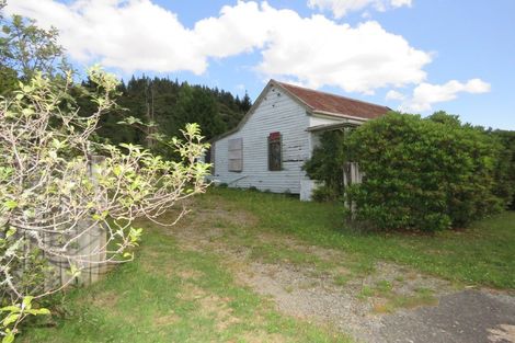 Photo of property in 27 Grey Road, Reefton, 7830