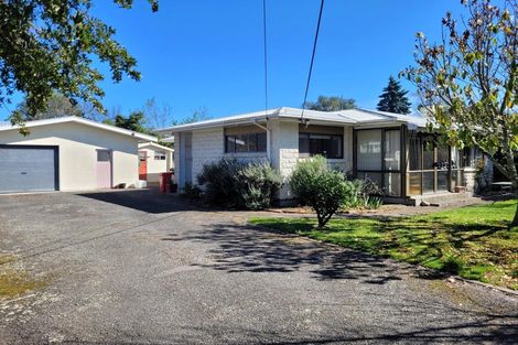 Photo of property in 12 Papawai Road, Greytown, 5712