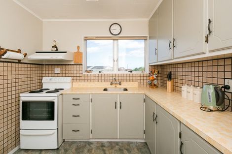 Photo of property in 1/22 Oxford Street, Taradale, Napier, 4112