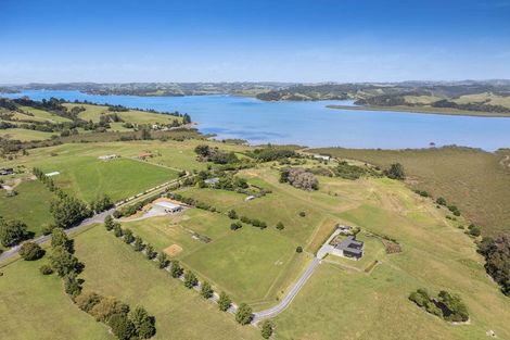 Photo of property in 60 Goodall Road, Snells Beach, 0920