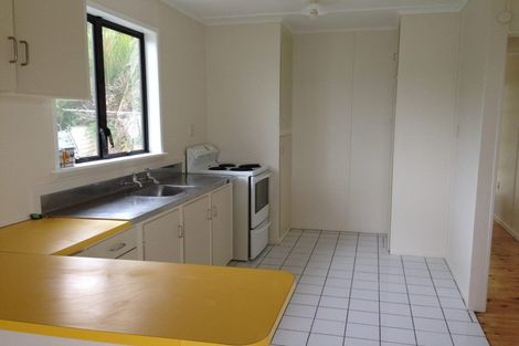 Photo of property in 16 Cliff Street, Onerahi, Whangarei, 0110