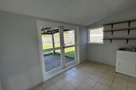 Photo of property in 4 Clyde Street, Ferndale, New Plymouth, 4310