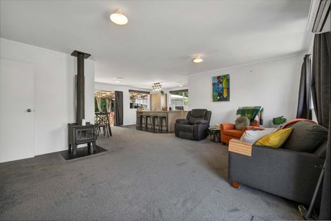 Photo of property in 8 Shaldon Crescent, Blagdon, New Plymouth, 4310