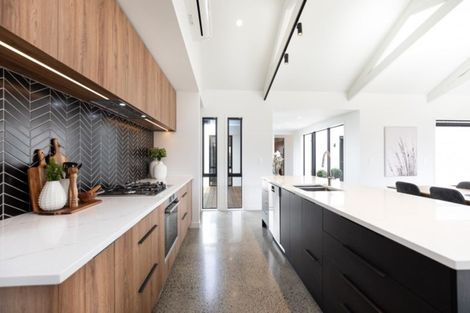 Photo of property in 35 Mike Smith Drive, Cambridge, 3434