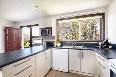 Photo of property in 15 Tainui Terrace, Inglewood, 4330