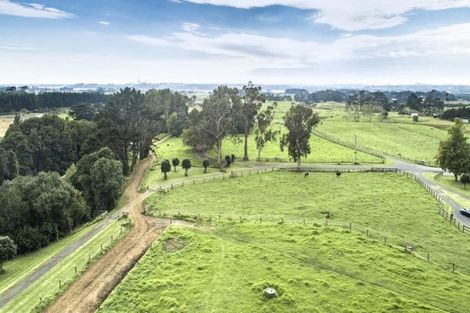 Photo of property in 41 Mcnaughten Road, Karioitahi, Waiuku, 2683