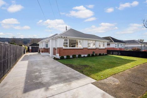Photo of property in 89 Fraser Crescent, Elderslea, Upper Hutt, 5018