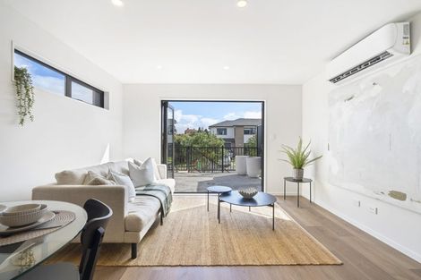 Photo of property in 2/4 Ngaroma House Drive, Hobsonville, Auckland, 0616