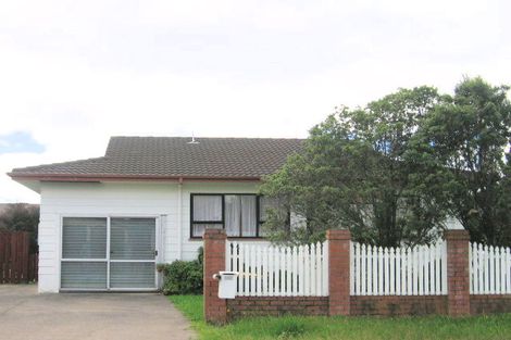 Photo of property in 1 Silverstone Place, Henderson, Auckland, 0612