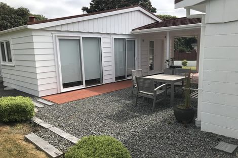Photo of property in 1a Nikau Road, Waikanae, 5036