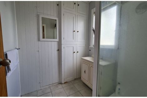 Photo of property in 36 Karaka Street, Helensville, 0800