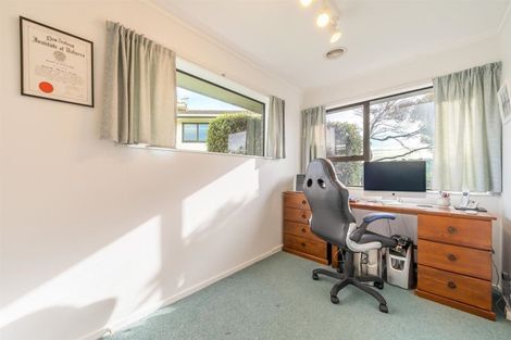 Photo of property in 6 Thurso Grove, Papakowhai, Porirua, 5024