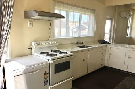 Photo of property in 64 Division Street, Riccarton, Christchurch, 8041