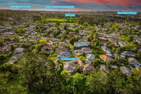 Photo of property in 31 Quincey Place, Massey, Auckland, 0614