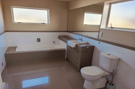 Photo of property in 17 Brookview Drive, Flat Bush, Auckland, 2019