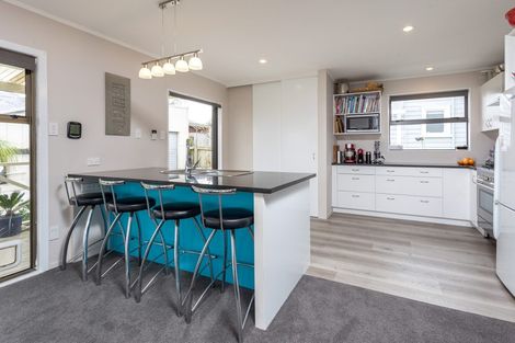 Photo of property in 34 Karaka Street, Helensville, 0800