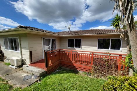 Photo of property in 1/13 Fernhaven Place, Massey, Auckland, 0614