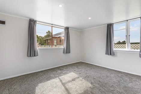 Photo of property in 14 Clayton Road, Manurewa, Auckland, 2102